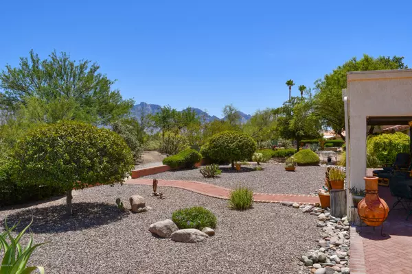 Oro Valley, AZ 85755,14450 N Choctaw Drive