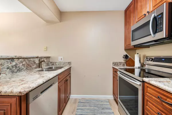 Tucson, AZ 85750,5751 N Kolb Road #30203