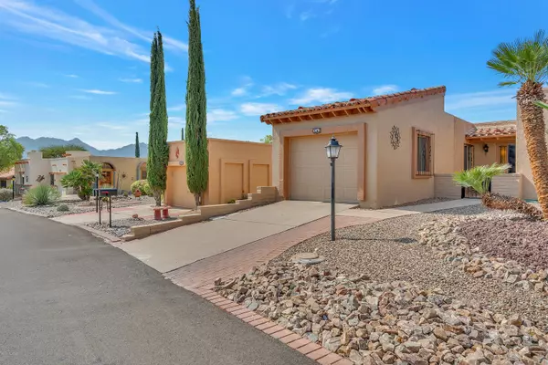 1079 W Camino Sagasta, Green Valley, AZ 85622