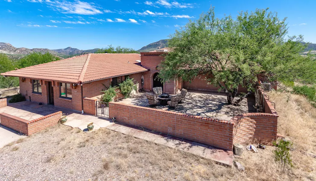 47 N Sonoita Drive, Patagonia, AZ 85624