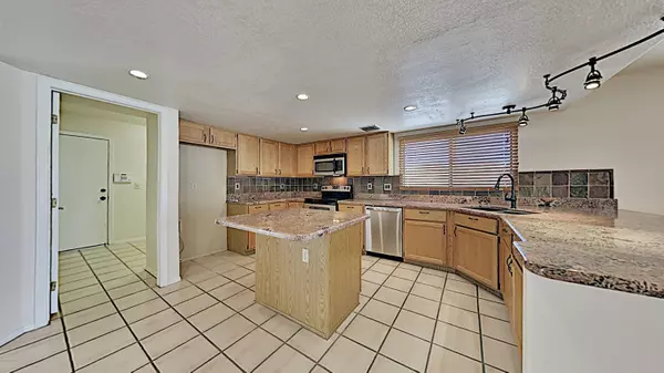 Oro Valley, AZ 85755,12413 N Copper Queen Way