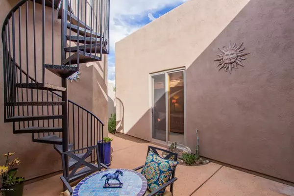 Tubac, AZ 85646,102 Sutter Place