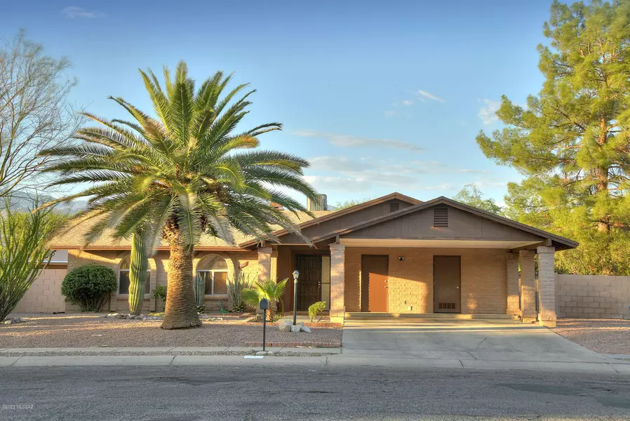 7511 E La Cienega Drive, Tucson, AZ 85715