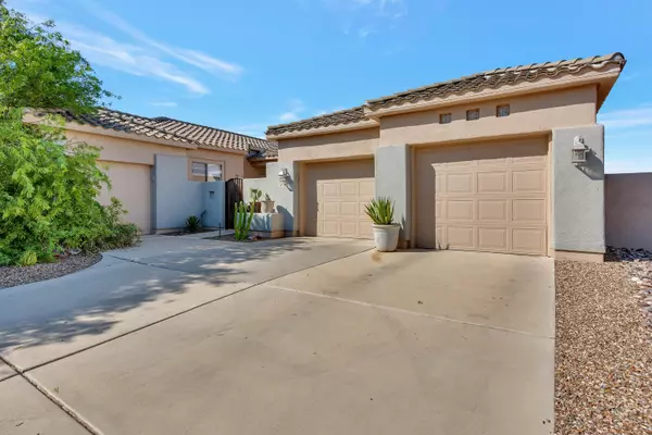 13827 N Silvercreek Place, Oro Valley, AZ 85737