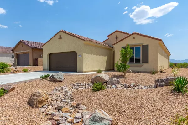 2564 E Josephine View Drive, Green Valley, AZ 85614