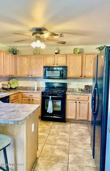 18471 S Copper Basin Drive, Green Valley, AZ 85614