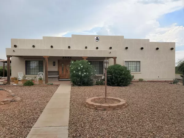 12051 S Kansas Settlement Rd, Pearce, AZ 85625