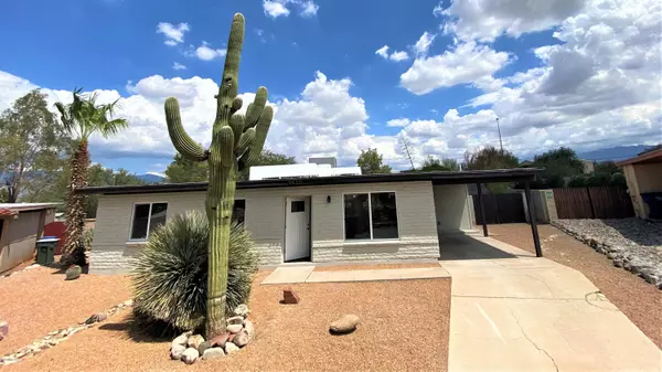 9455 E Simon Place, Tucson, AZ 85710