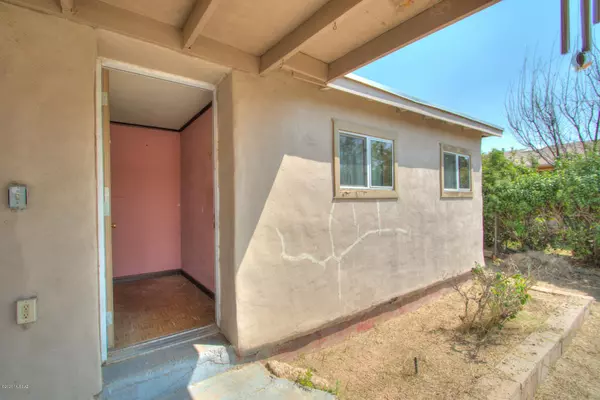 Nogales, AZ 85621,984 N Anza Drive