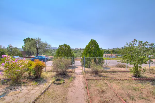 Nogales, AZ 85621,984 N Anza Drive