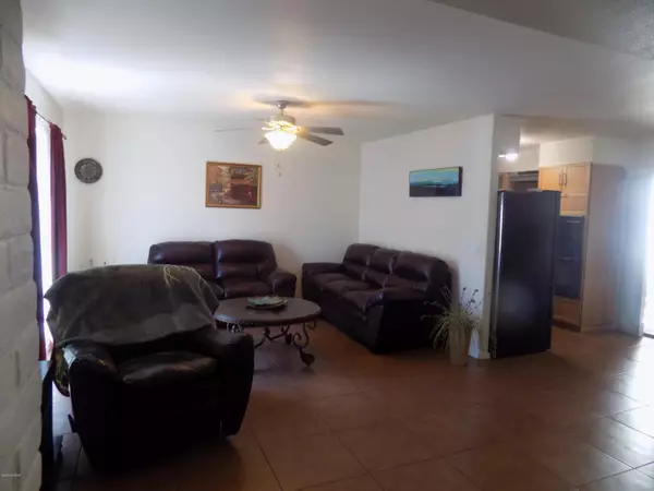 Tucson, AZ 85710,8450 E Old Spanish Trail  #216