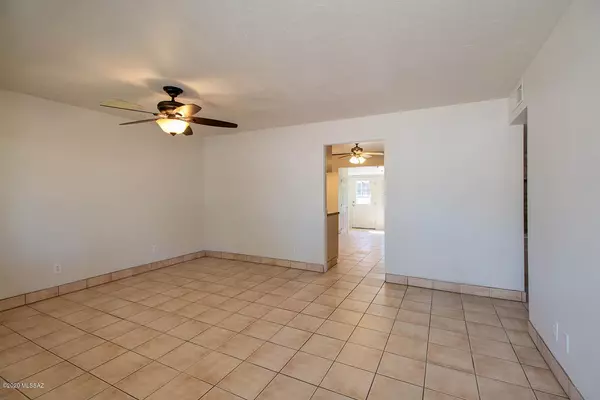 Tucson, AZ 85712,5438 E Fairmount Street