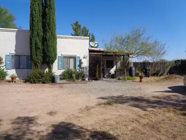 Benson, AZ 85602,327 S Pima Lane