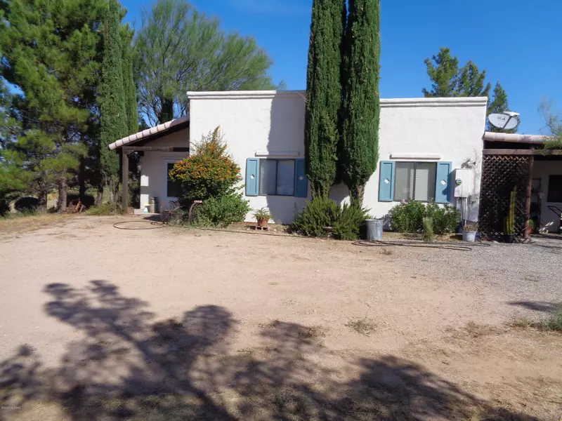 327 S Pima Lane, Benson, AZ 85602