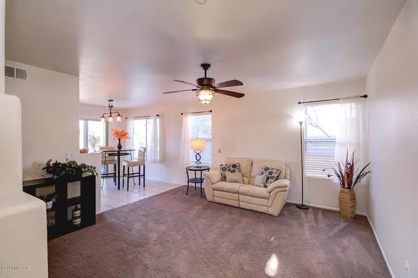 Tucson, AZ 85743,7126 W Hunnington Drive