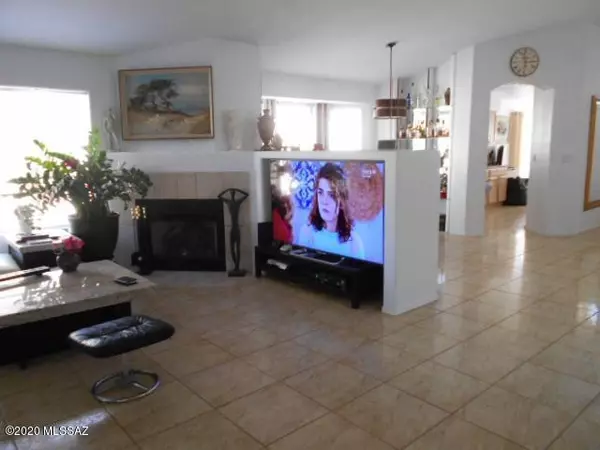 Tucson, AZ 85745,2252 W Silverbell Tree Drive