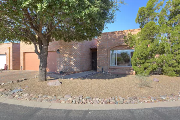 1681 W Retorno De Manana, Green Valley, AZ 85622