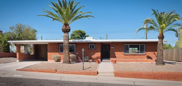 1934 W Calle Pacifica, Tucson, AZ 85745