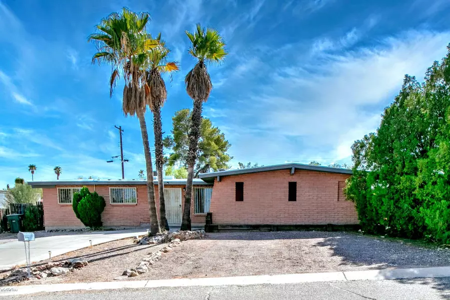 2165 W Rainbow Ridge Road, Tucson, AZ 85745