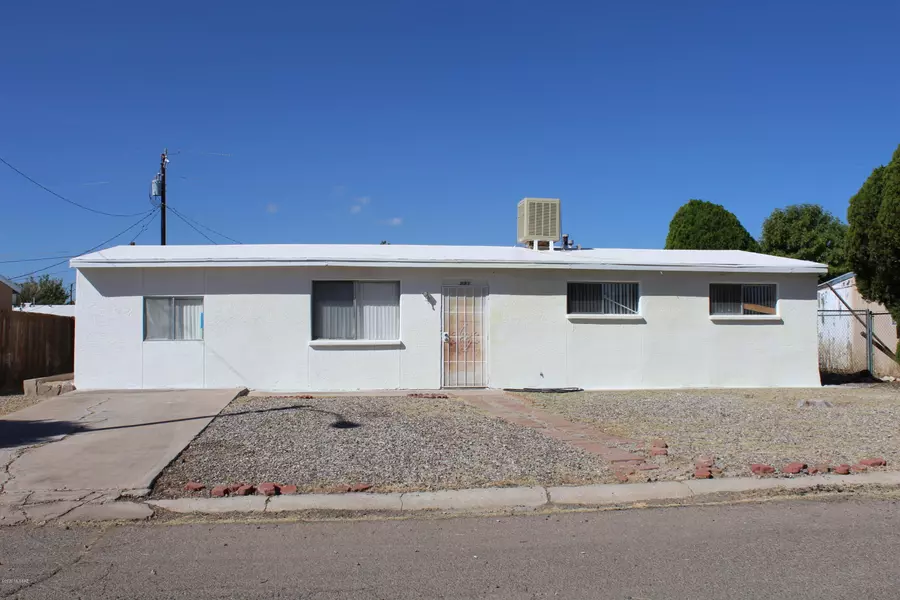 221 N Orr Avenue, Benson, AZ 85602