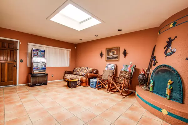 3847 W Sunny Hills Place, Tucson, AZ 85741