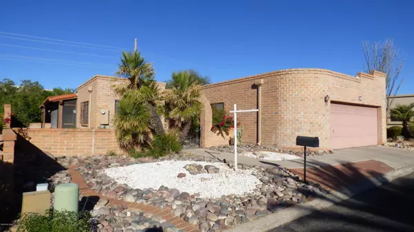 2870 S Via Del Bac, Green Valley, AZ 85622