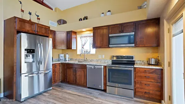 Amado, AZ 85645,275 W Hawk Way