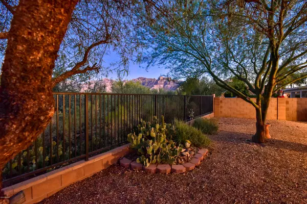 Oro Valley, AZ 85755,12180 N New Dawn Avenue