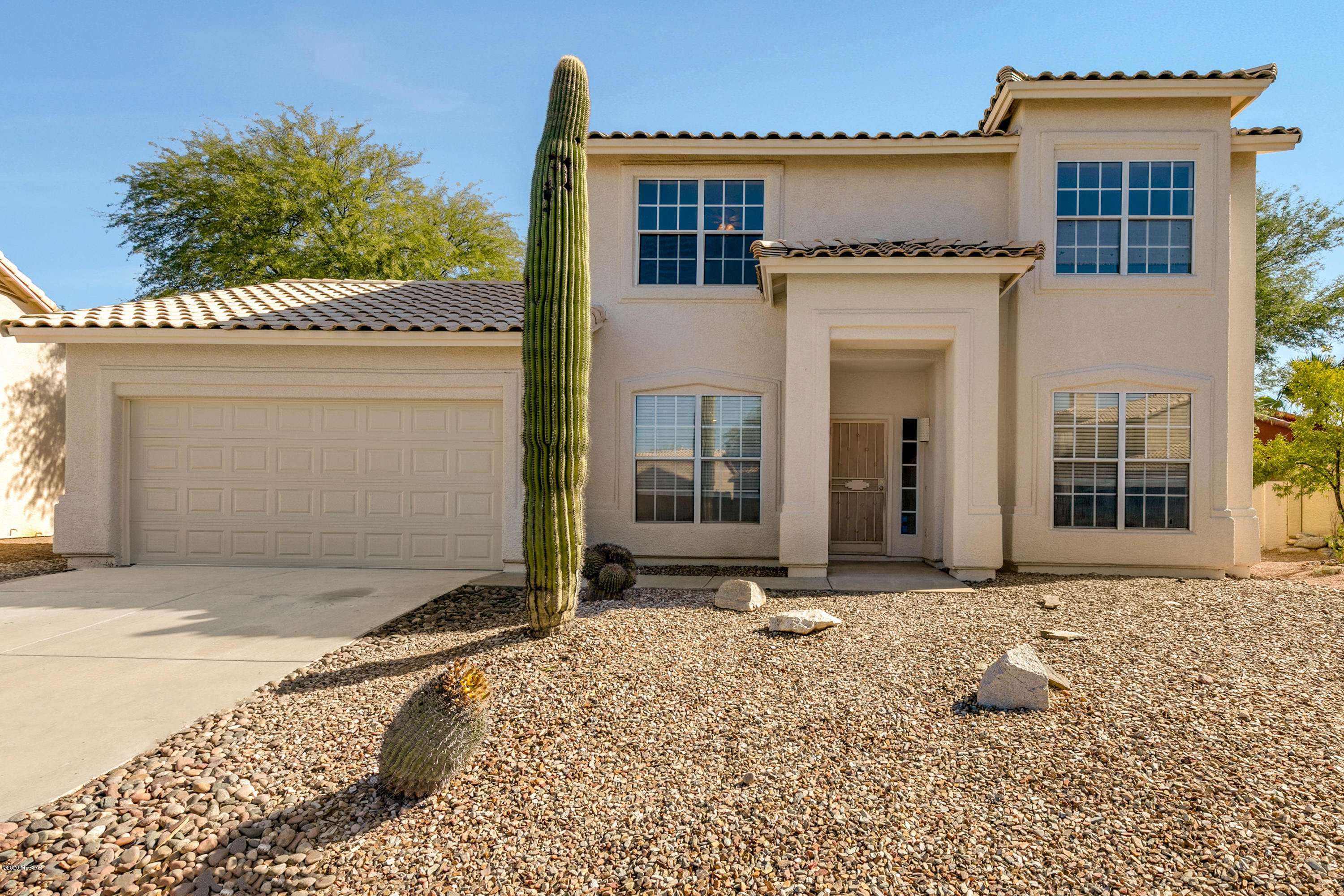 8820 N Rivulet Place, Tucson, AZ 85743