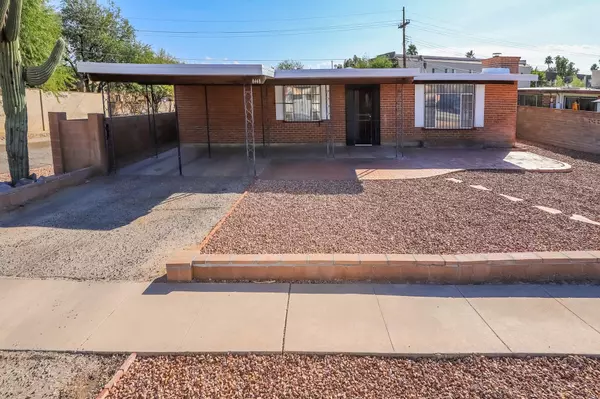 8448 E Beverly Street, Tucson, AZ 85710