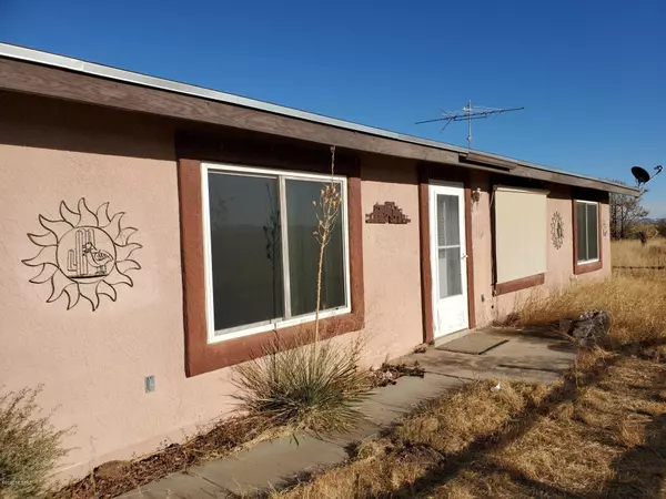 1597 E Birch Road, Cochise, AZ 85606