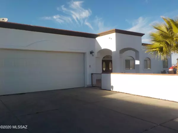 2107 N Apache Boulevard, Nogales, AZ 85621