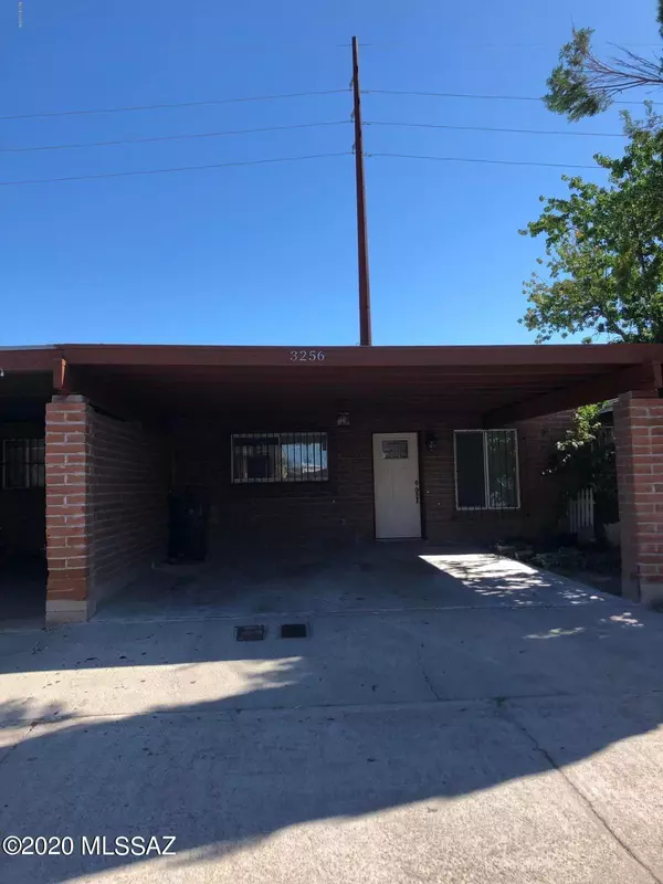 3256 N Calle Villa Hermosa, Nogales, AZ 85621