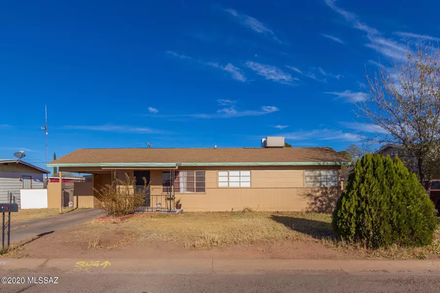 1533 San Antonio Drive, Douglas, AZ 85607