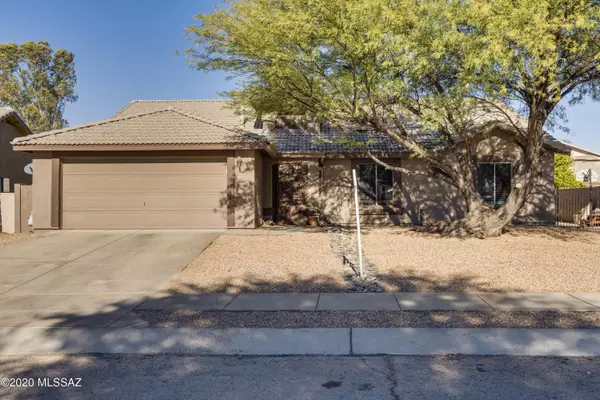 7919 S New Abbey Drive, Tucson, AZ 85747