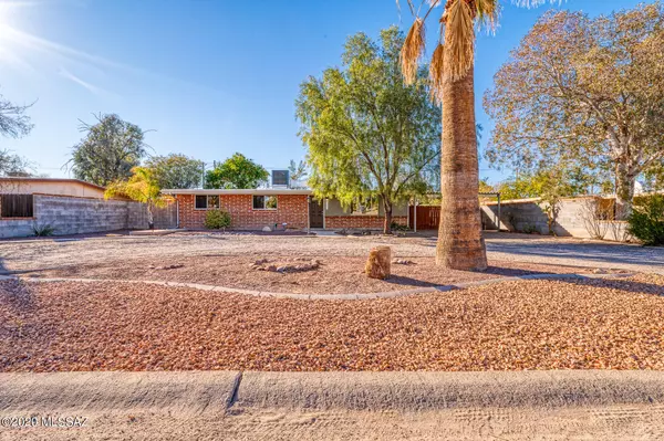 1826 S Avenida Planeta, Tucson, AZ 85710