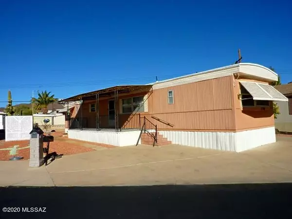 5764 W Flying M Street, Tucson, AZ 85713