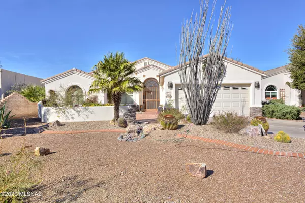 2860 S Greenside Place, Green Valley, AZ 85614