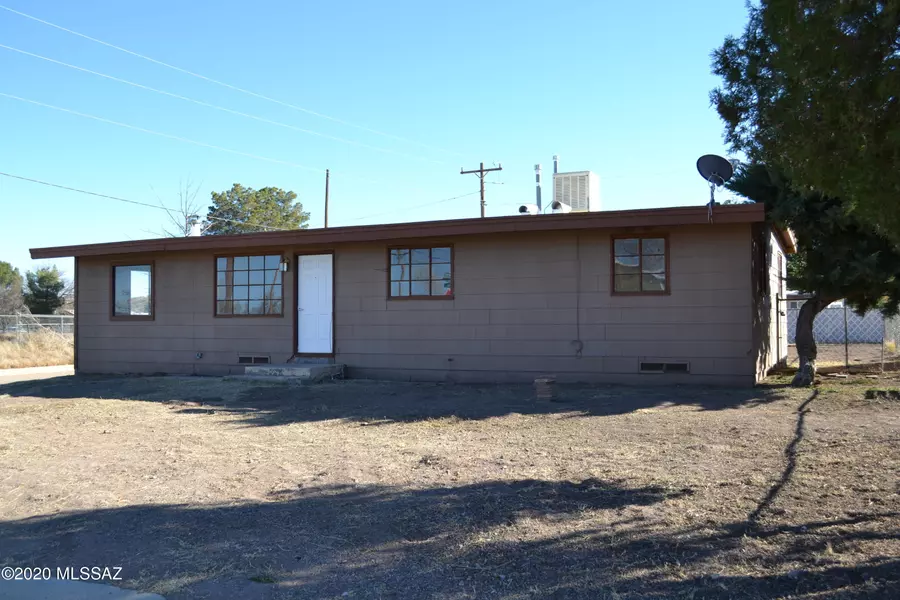 126 E Pinal Street, Huachuca City, AZ 85616