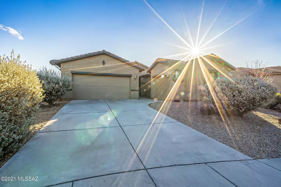 866 E Deer Spring Canyon Place, Sahuarita, AZ 85629