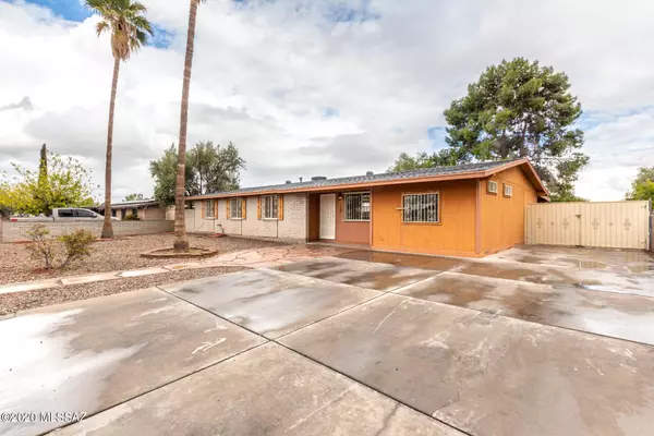 6411 S San Gabriel Avenue, Tucson, AZ 85746