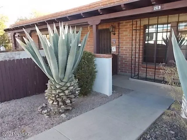 Green Valley, AZ 85614,263 S Paseo Madera B