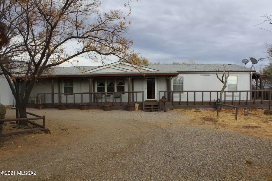 2228 W Williams Ranch Road, Benson, AZ 85602