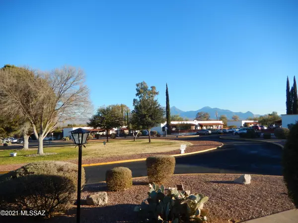 434 S Paseo Lobo #A, Green Valley, AZ 85614