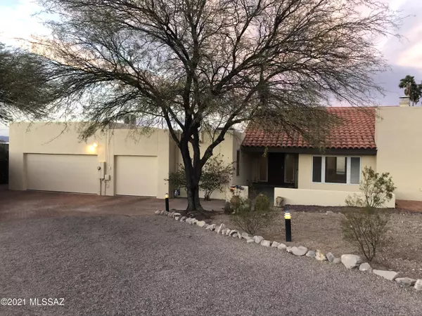 3020 W Camino Claveles, Tucson, AZ 85745