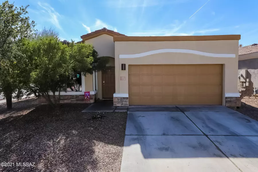 376 E Camino Rancho Redondo, Sahuarita, AZ 85629