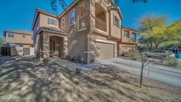 62 W Camino Cuesta Abajo, Sahuarita, AZ 85629