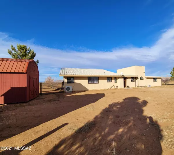 Pearce, AZ 85625,3352 E Doe Ranch Road