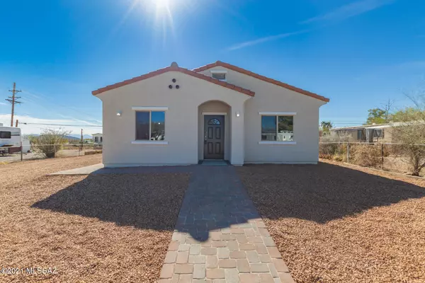 2541 W Roadrunner Road, Tucson, AZ 85746