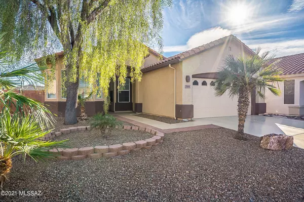 7599 W Summer Scene Drive, Tucson, AZ 85743